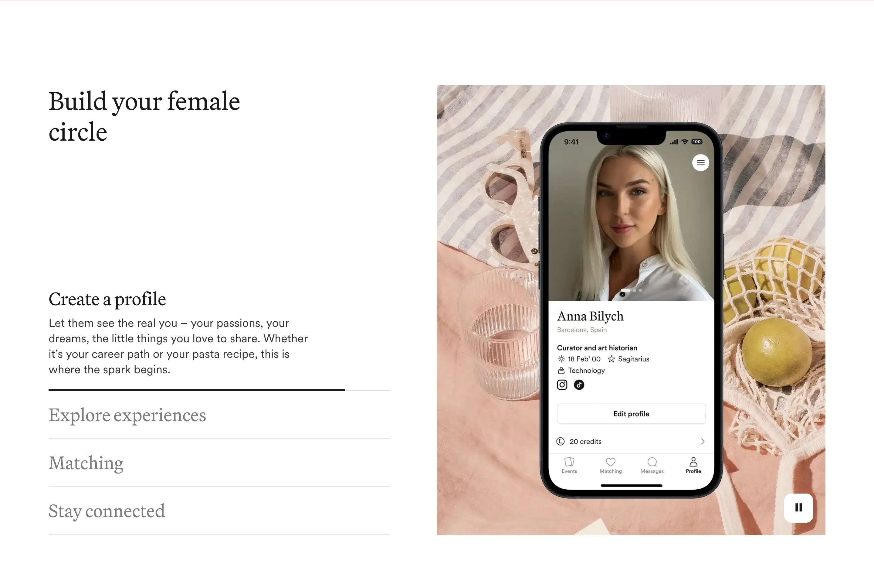 Les Amis Circle Feature Design